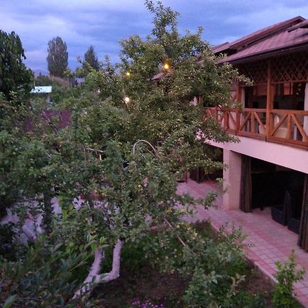 Guest House Albatros Cholpon-Ata Εξωτερικό φωτογραφία