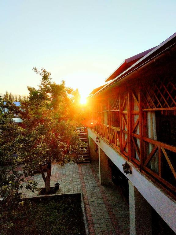 Guest House Albatros Cholpon-Ata Δωμάτιο φωτογραφία